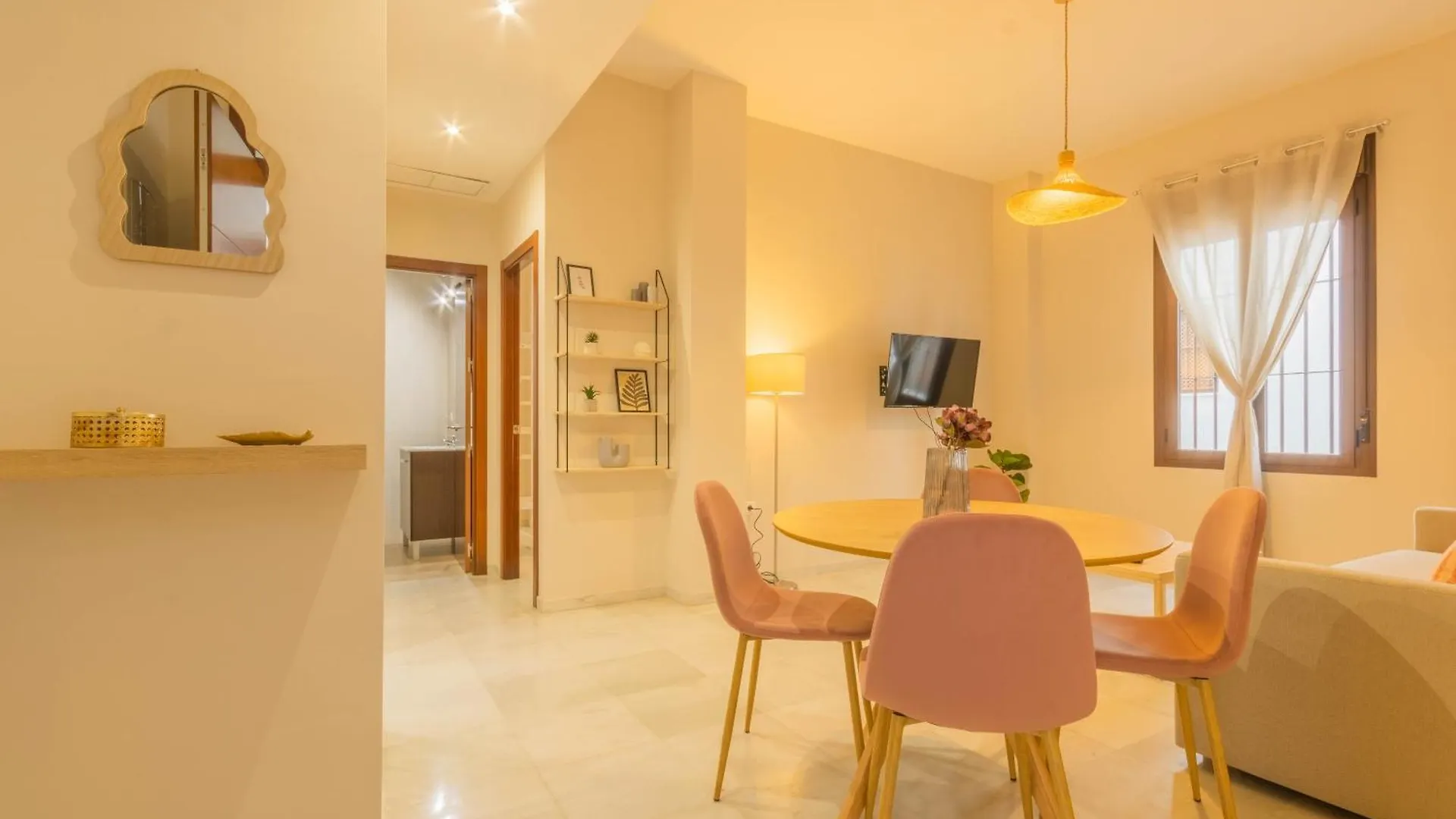 Apartamentos Los Abuelos - Cordoba 0*,  Spain